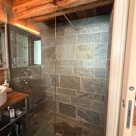 Di Montagna In Puro Stile *